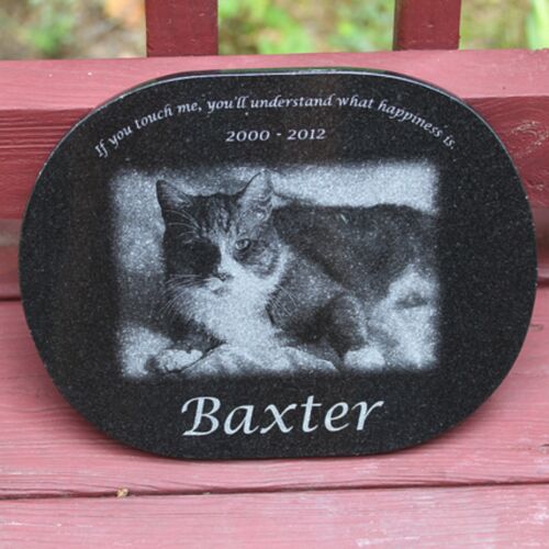Custom Engraved Granite Oval - 11 x 8.5 Thumbnail